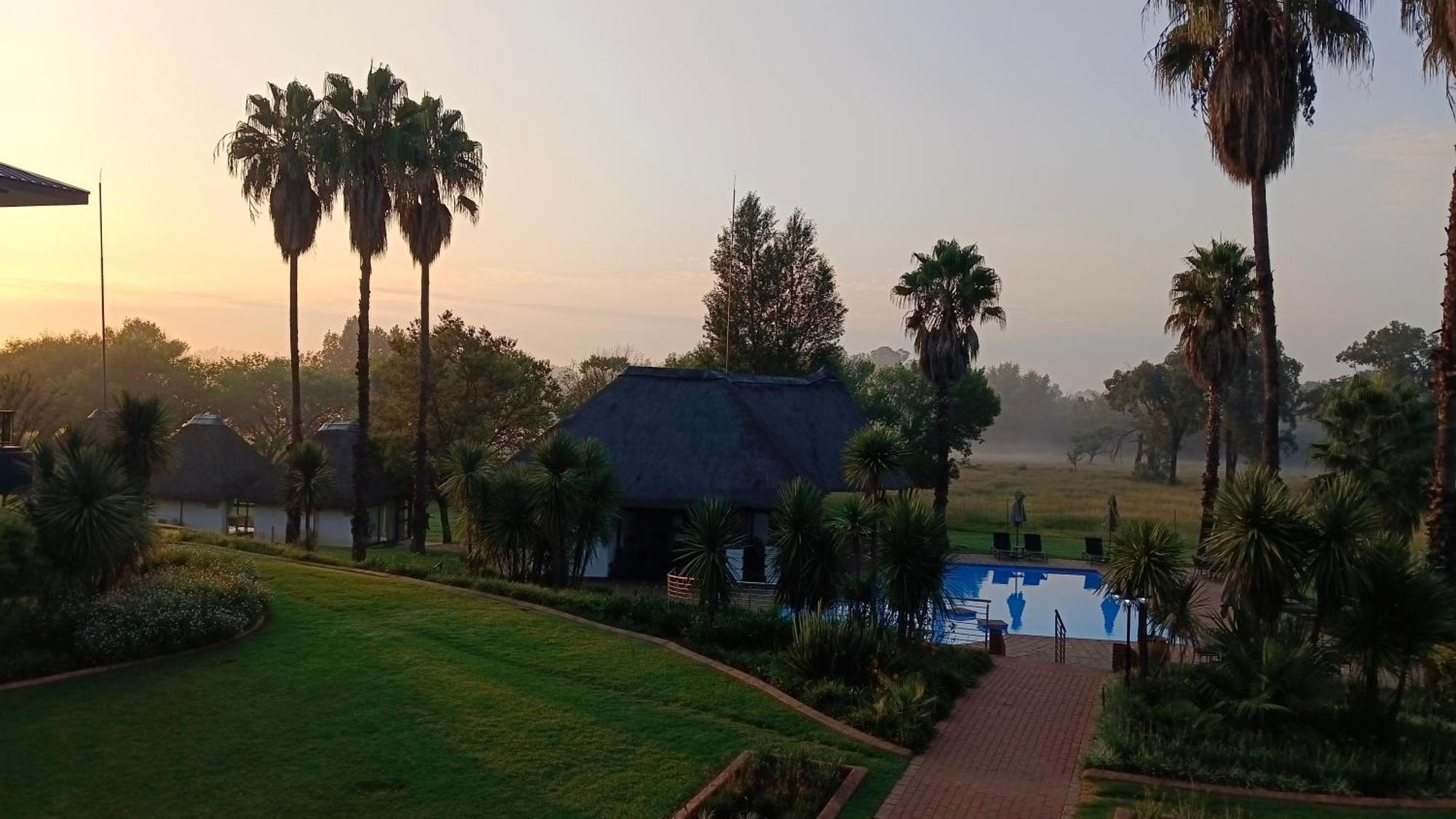 Emerald Resort & Casino Vanderbijlpark Exterior photo